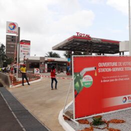 65082817_2330890820510654_2836146052929683456_n